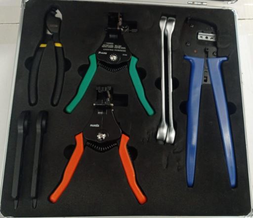 [P-09-00009-01] Conjunto de herramienta Toolbox Tlian SET T6-10L